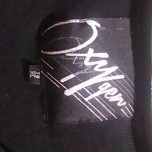 oxygen sweater - Picture 2 of 2